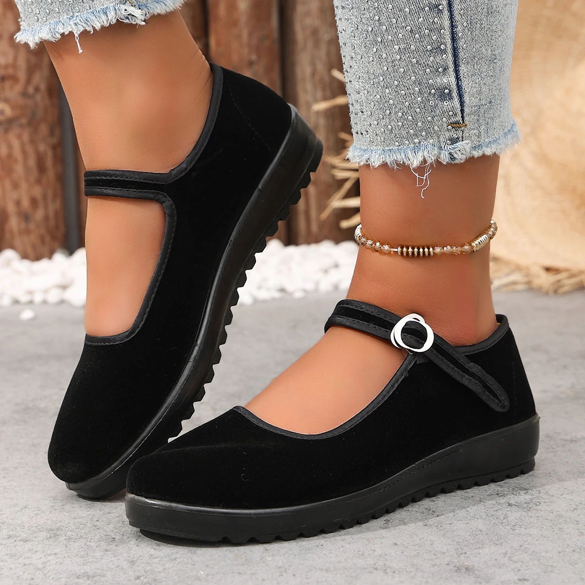 Women's Spring Slip On Sneakers Lightweight Soft Bottom Comfortable Durable Solid Color Versatile Casual Walking Shoes
Women's Spring Slip On Sneakers Lightweight Soft Bottom Comfortable Durable Solid Color Versatile Casual Walking Shoes