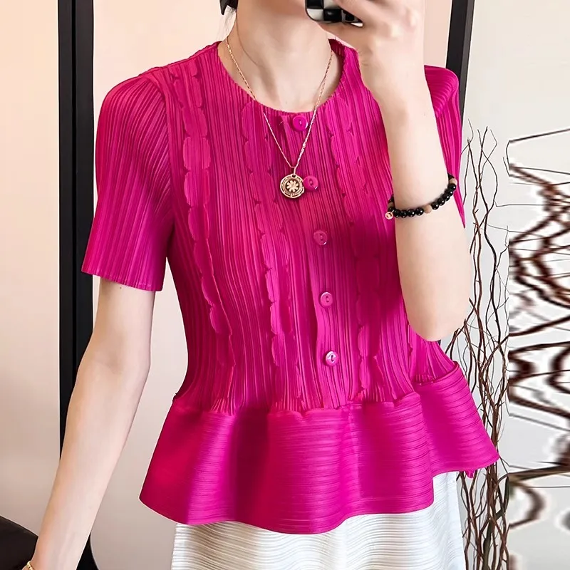 New Summer Design Miyake Pleated Round Neck T-shirt Women's Short Sleeve Casual Loose Street Solid Color Top Blouse
New Summer Design Miyake Pleated Round Neck T-shirt Women's Short Sleeve Casual Loose Street Solid Color Top Blouse