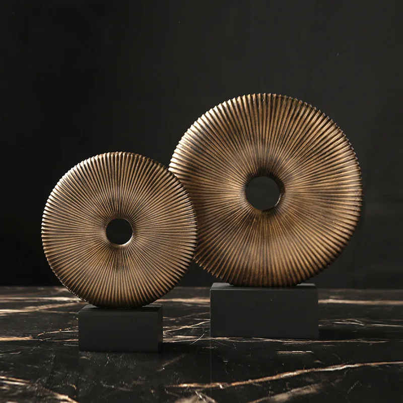Resin Crafts Openwork Ring Striped Gold Golden Round Sculpture Hollow Out Decorative Figurines Home Decoration Accessories
Resin Crafts Openwork Ring Striped Gold Golden Round Sculpture Hollow Out Decorative Figurines Home Decoration Accessories