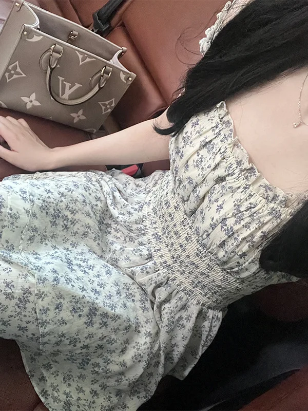 Korean Style Square Collar Miniature Floral Print Waist-Cinching A-Line Dress Short Sleeve Women's Spring Fashion Dress
Korean Style Square Collar Miniature Floral Print Waist-Cinching A-Line Dress Short Sleeve Women's Spring Fashion Dress