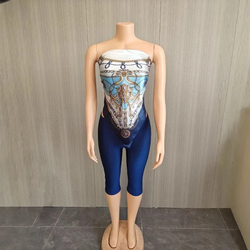 Sexy 2 Piece Set Women Fashion Print Strapless Lace Up Backless Asymmetrical Tank Tops + Glossy Skinny Capris Pants Casual Suits
Sexy 2 Piece Set Women Fashion Print Strapless Lace Up Backless Asymmetrical Tank Tops + Glossy Skinny Capris Pants Casual Suits