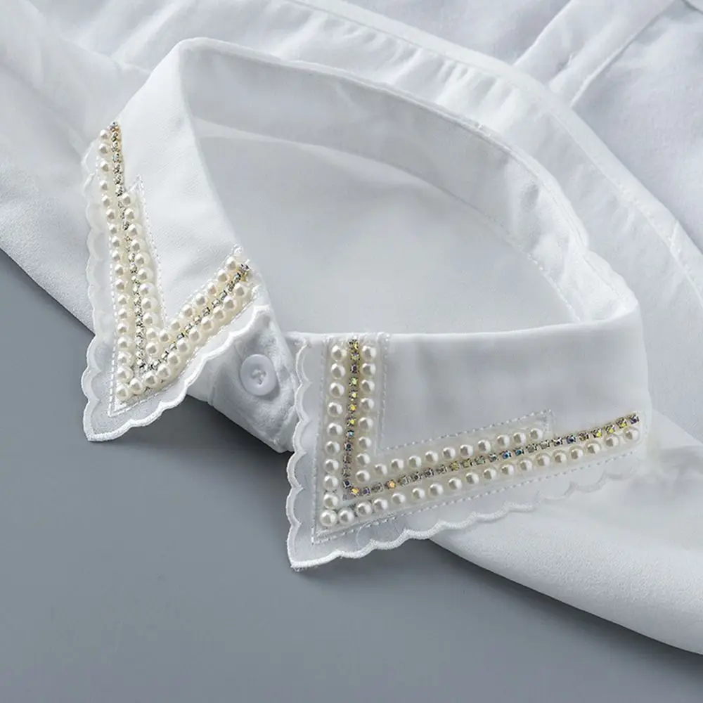 High-Quality Luxury Detachable Fake Collar Pearl Rhinestones Designs White Black Neckline Half Shirt
High-Quality Luxury Detachable Fake Collar Pearl Rhinestones Designs White Black Neckline Half Shirt