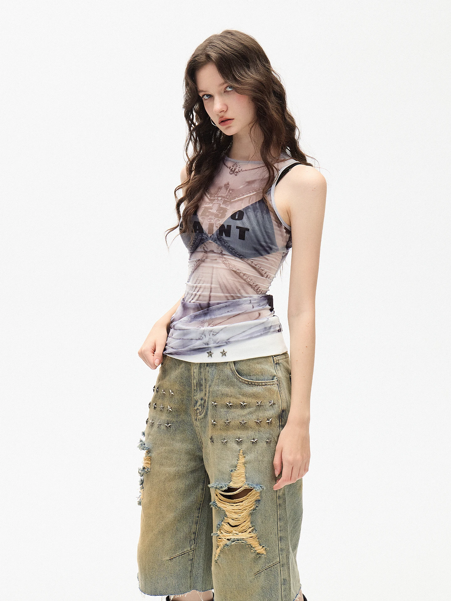 Retro Distressed Denim Shorts Star Embroidery Hammered Six-Point Loose Fit Cotton Spring Ladies Jeans Natural Waist Zipped
Retro Distressed Denim Shorts Star Embroidery Hammered Six-Point Loose Fit Cotton Spring Ladies Jeans Natural Waist Zipped