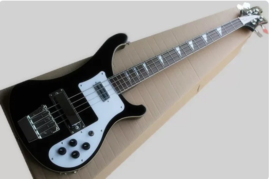 4003 four-string electric bass black body white guard
4003 four-string electric bass black body white guard