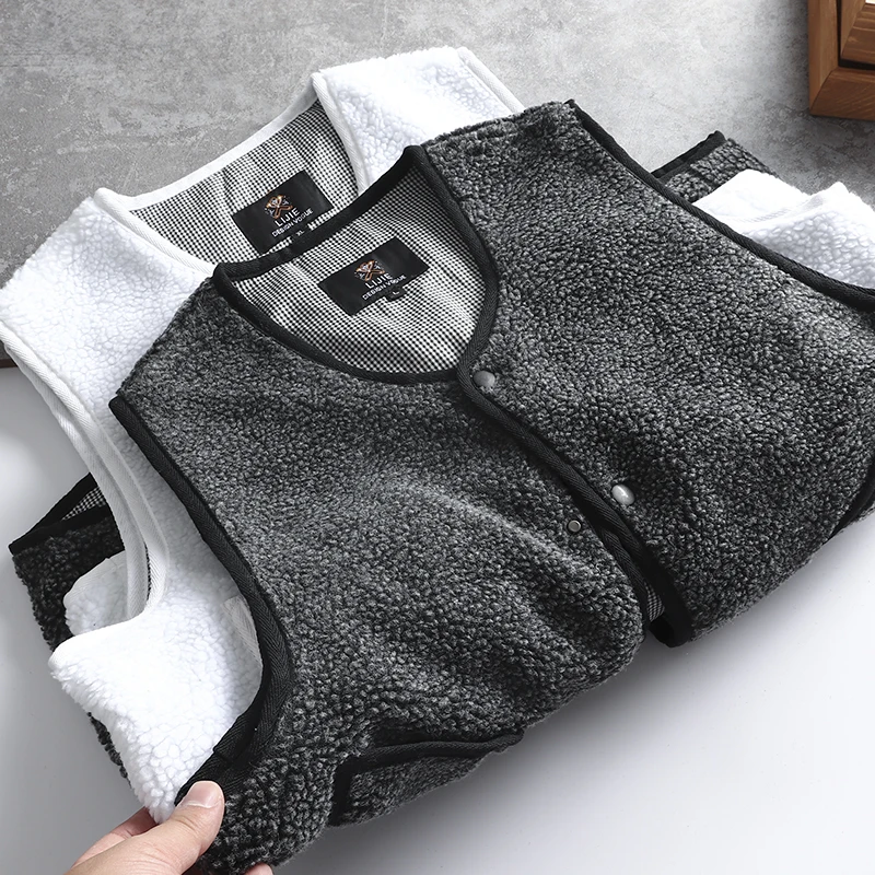 Warm Lamb Velvet Vest Men's Autumn Winter Casual Multi-Pocket Workwear Tag Single Button Youth Vitality Style Standard Fit
Warm Lamb Velvet Vest Men's Autumn Winter Casual Multi-Pocket Workwear Tag Single Button Youth Vitality Style Standard Fit
