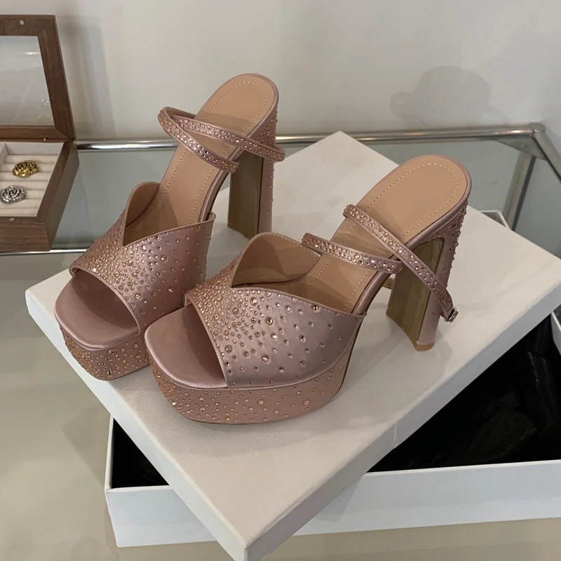 2025 Summer Platform Cross-Tied PU Modern Sandals Peep Toe Women high Heels Sandals Fashion Buckle Strap Party Shoes
2025 Summer Platform Cross-Tied PU Modern Sandals Peep Toe Women high Heels Sandals Fashion Buckle Strap Party Shoes