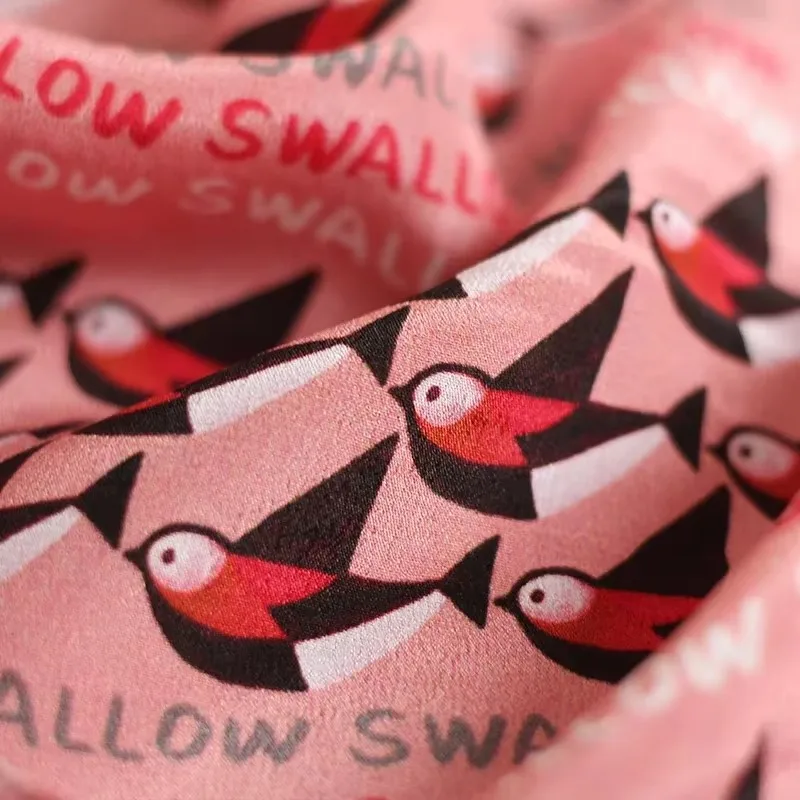 Redraspberry 12momme Pink Swallows Printed Crepe De Chine Silk Garment Materials Summer Women Shirt Sewing Clothes Freeshipping
Redraspberry 12momme Pink Swallows Printed Crepe De Chine Silk Garment Materials Summer Women Shirt Sewing Clothes Freeshipping