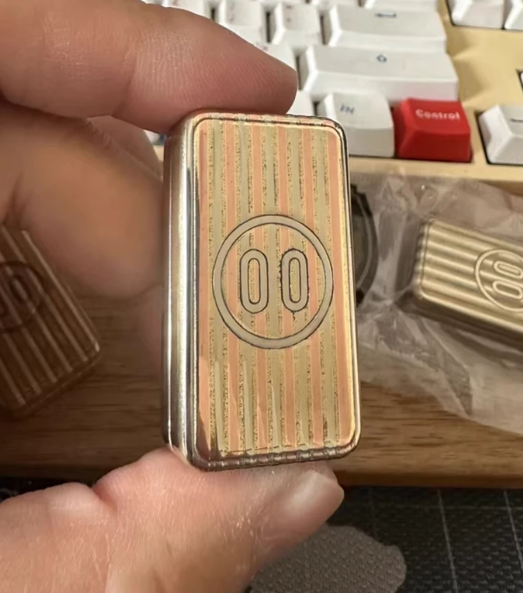 Б/у EDC Yedc Pig Nose mokume fidget Slider Декомпрессионные игрушки
Б/у EDC Yedc Pig Nose mokume fidget Slider Декомпрессионные игрушки