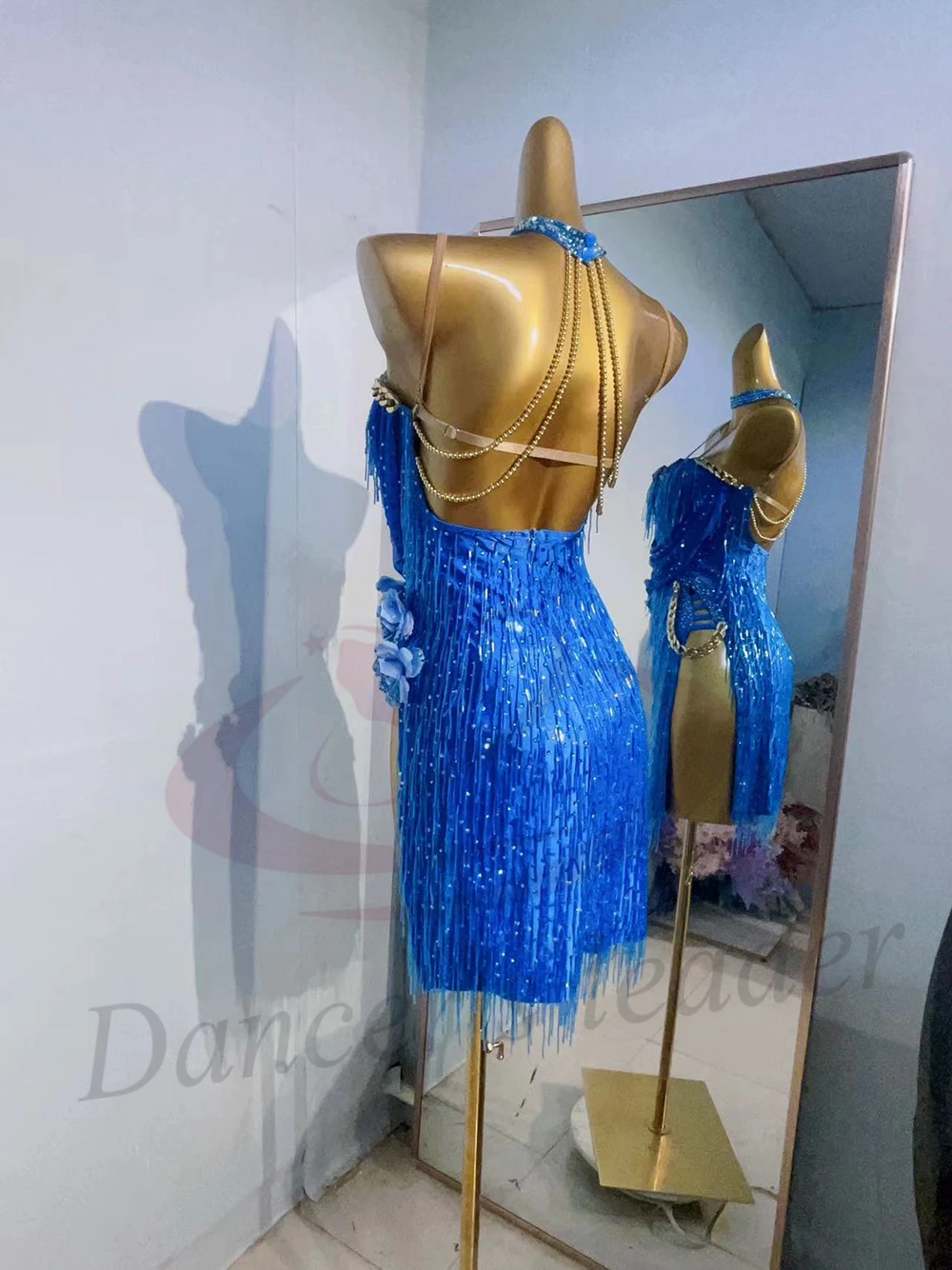 Латинская танцовщица для взрослых и детей, элитное индивидуальное платье с кисточками и бусинами, черное платье для выступлений в бассейне Samba AB Stone
Латинская танцовщица для взрослых и детей, элитное индивидуальное платье с кисточками и бусинами, черное платье для выступлений в бассейне Samba AB Stone