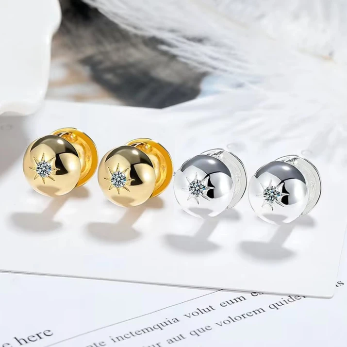PONYKISS 925 Sterling Silver Zircon Stars Round Hugger Hoop Earrings for Women Trendy Fine Jewelry Minimalist Accessories
PONYKISS 925 Sterling Silver Zircon Stars Round Hugger Hoop Earrings for Women Trendy Fine Jewelry Minimalist Accessories