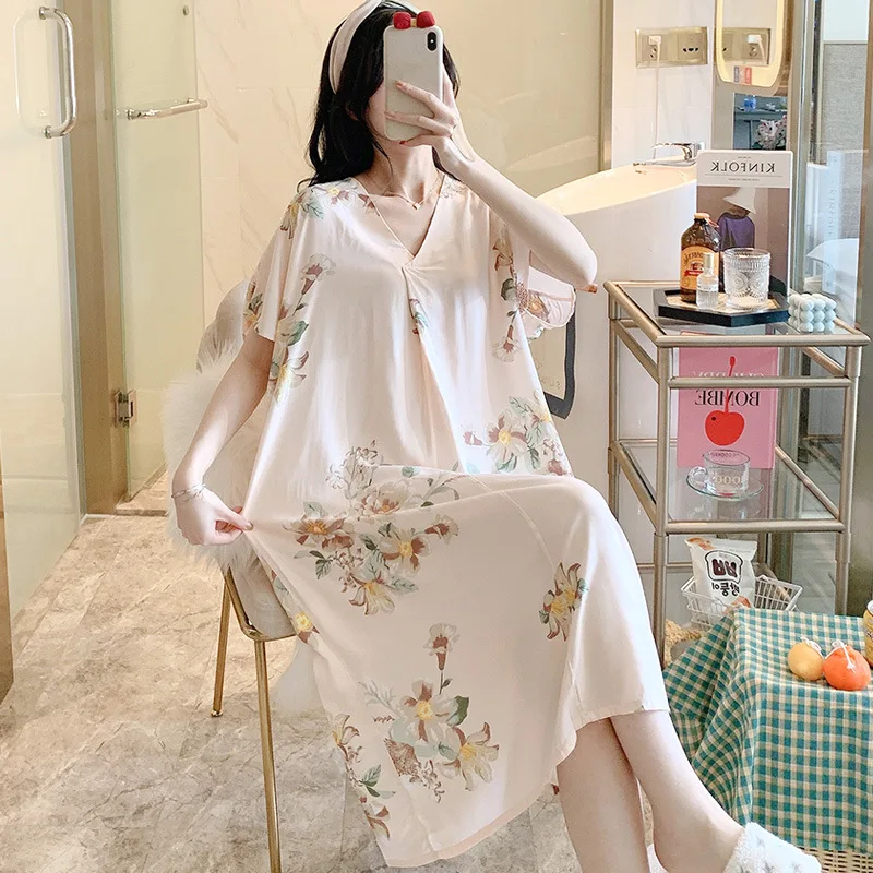Lightweight V-Neck Cotton Silk Sleepwear Women Summer Thin Artificial Cotton Home Skirt Elegant Can Be Worn outside Cotton Si...
Lightweight V-Neck Cotton Silk Sleepwear Women Summer Thin Artificial Cotton Home Skirt Elegant Can Be Worn outside Cotton Si...