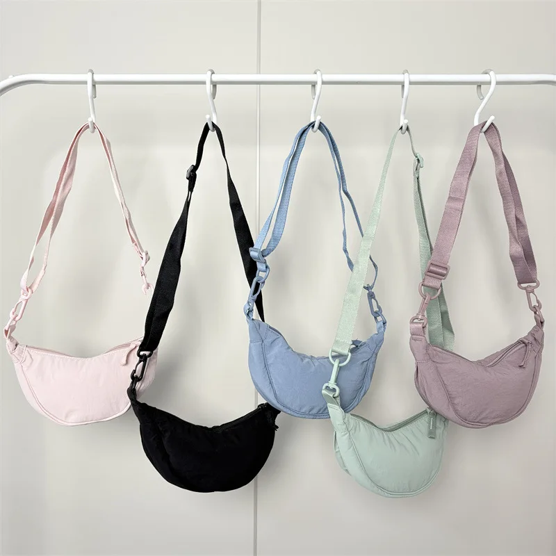 Solid Color Portable Ladies Nylon Hobos Shoulder Bags Simple Design Women's Travel Handbags Casual Female Sports Crossbody Bag
Solid Color Portable Ladies Nylon Hobos Shoulder Bags Simple Design Women's Travel Handbags Casual Female Sports Crossbody Bag