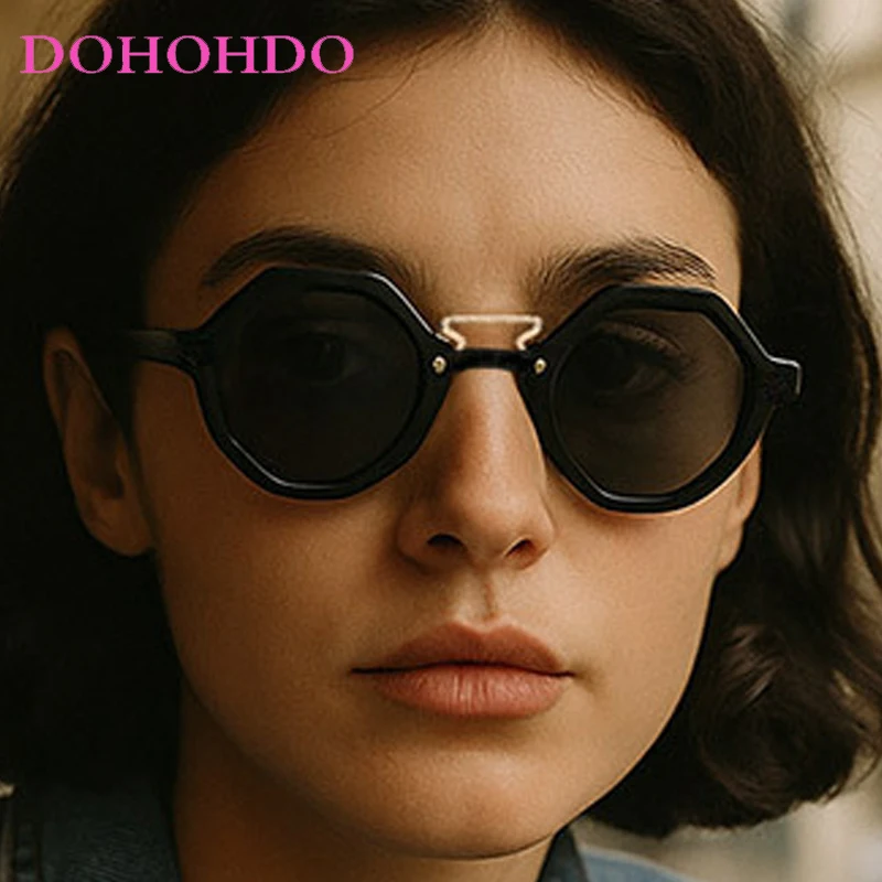 Retro Trendy Small Round Frame Sun Glasses Female Man Luxury Designer Eyeglasses Summer Traveling Outdoor Driving Shades UV400
Retro Trendy Small Round Frame Sun Glasses Female Man Luxury Designer Eyeglasses Summer Traveling Outdoor Driving Shades UV400