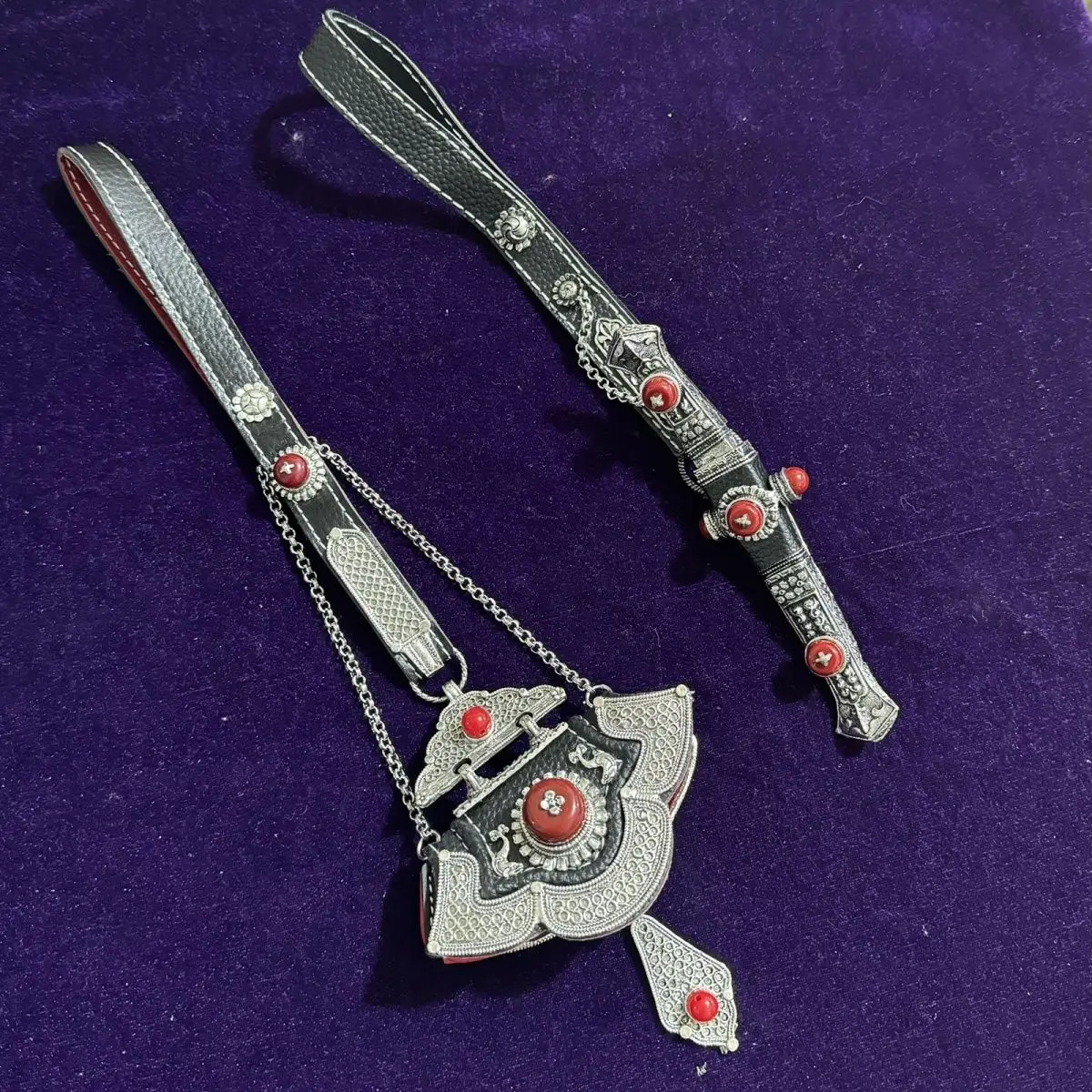 New 2024 Tibetan Small Wallet Dance Clothing Waist Accessories
New 2024 Tibetan Small Wallet Dance Clothing Waist Accessories