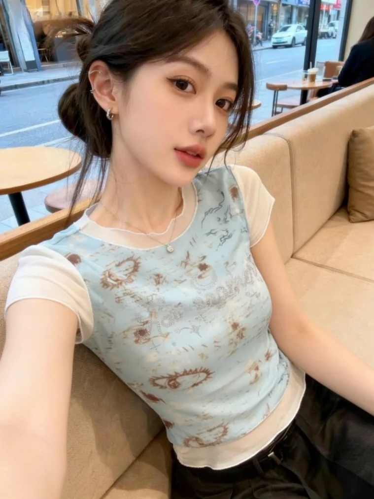 Slim Fit Short Sleeve round Neck T-Shirt Women Summer New Style Heavy Rhinestone Mesh Top Korean Version Commute Silk Fabric
Slim Fit Short Sleeve round Neck T-Shirt Women Summer New Style Heavy Rhinestone Mesh Top Korean Version Commute Silk Fabric
