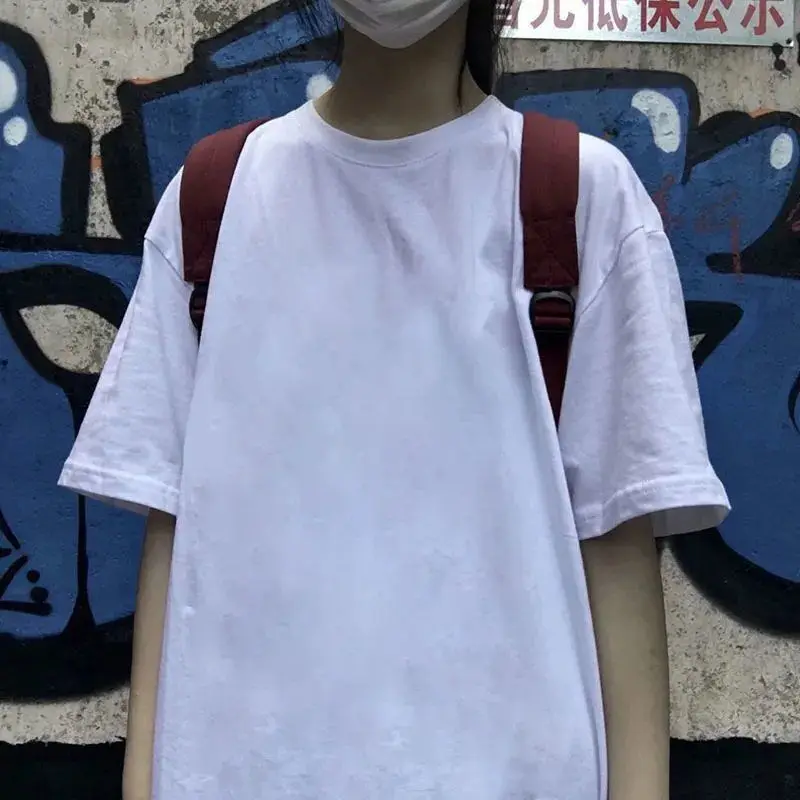 Cotton short sleeved base shirt for men and women perfect for summer wear with a white t-shirt and loose half sleeved top
Cotton short sleeved base shirt for men and women perfect for summer wear with a white t-shirt and loose half sleeved top