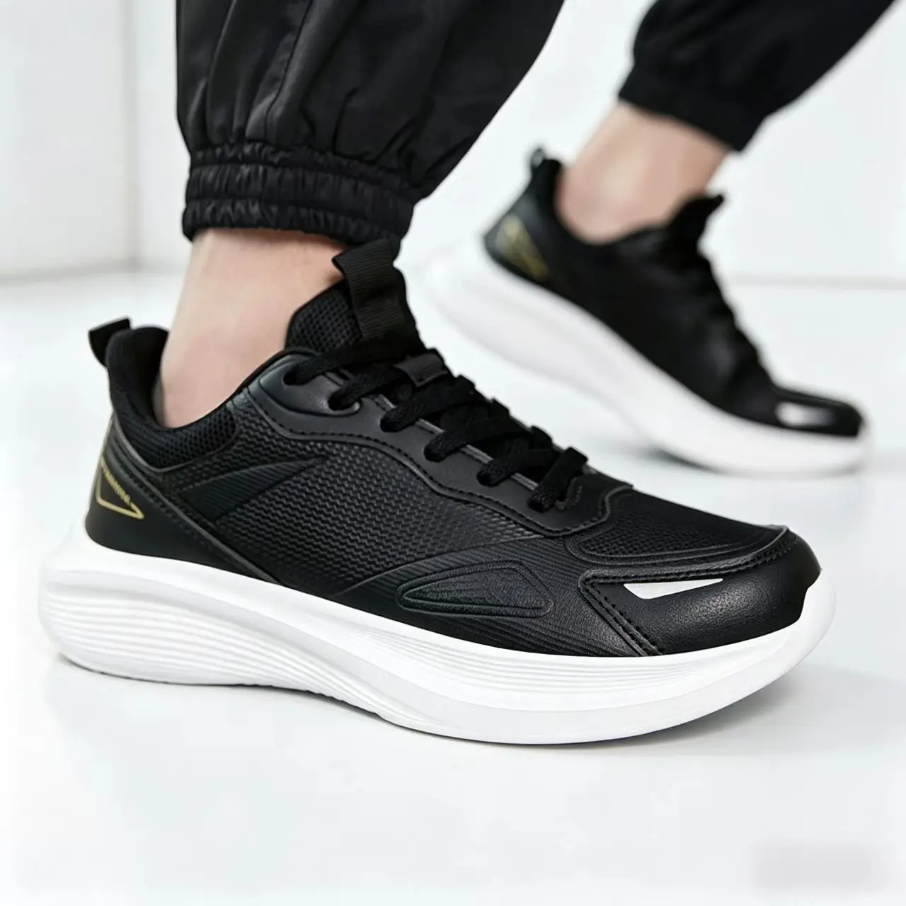Unisex Lightweight Breathable Sneakers Men's Casual Running Shoes Non-Slip Comfortable Athletic Shoes for Outdoor Indoor
Unisex Lightweight Breathable Sneakers Men's Casual Running Shoes Non-Slip Comfortable Athletic Shoes for Outdoor Indoor