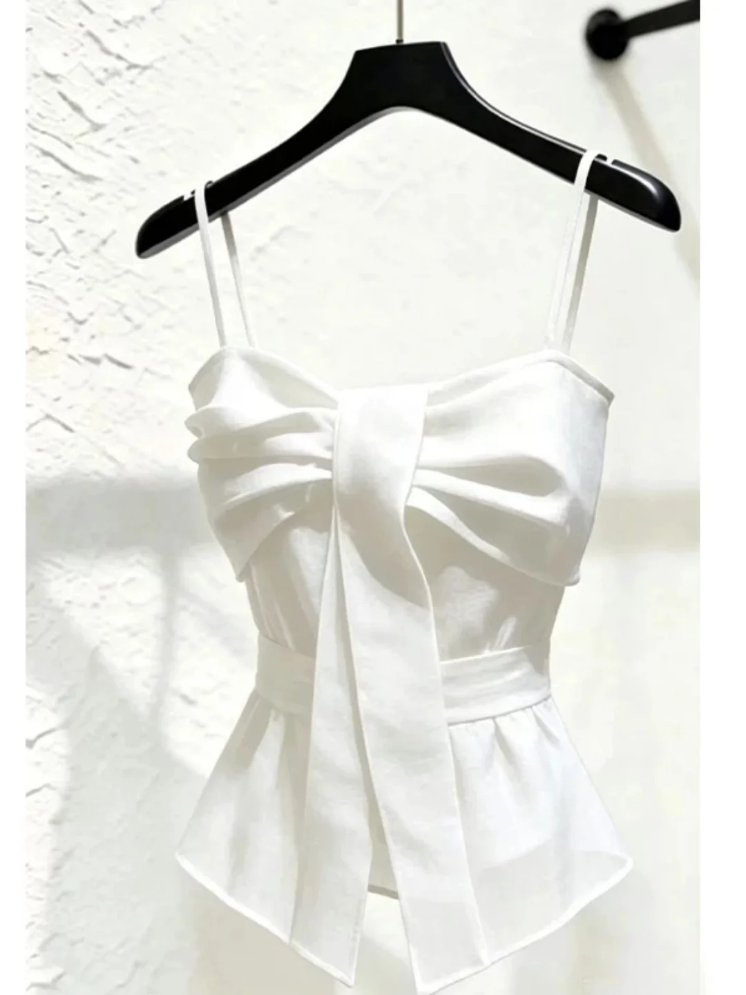 Summer Fashion Design Sensual Waist-Cinching Women's Tank Top Sexy Outerwear Vest Elegant Top Breathable Short Length
Summer Fashion Design Sensual Waist-Cinching Women's Tank Top Sexy Outerwear Vest Elegant Top Breathable Short Length