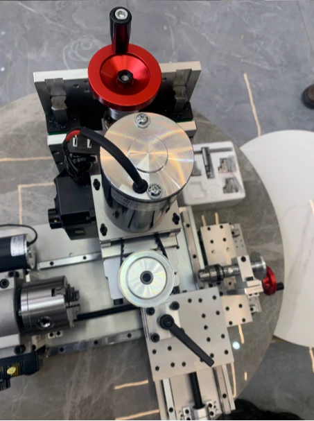 Small DIY turning, milling and drilling integrated car can milling machine, drilling machine
Small DIY turning, milling and drilling integrated car can milling machine, drilling machine