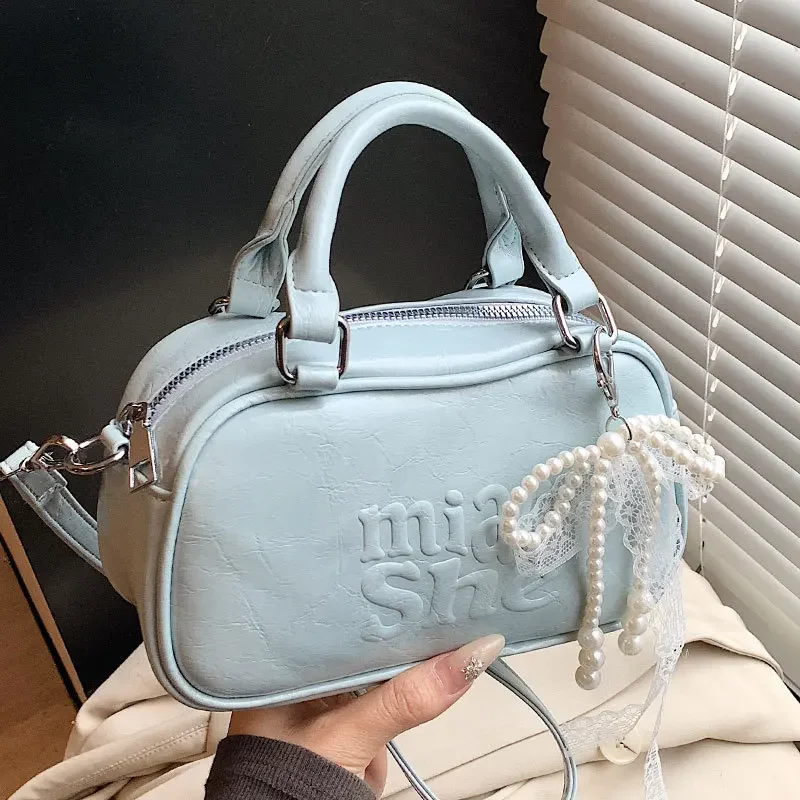 Designer Minimalist Shopper Bag - Vintage Square Satchel With Textured Leather And Trendy Party-Ready Versatility
Designer Minimalist Shopper Bag - Vintage Square Satchel With Textured Leather And Trendy Party-Ready Versatility