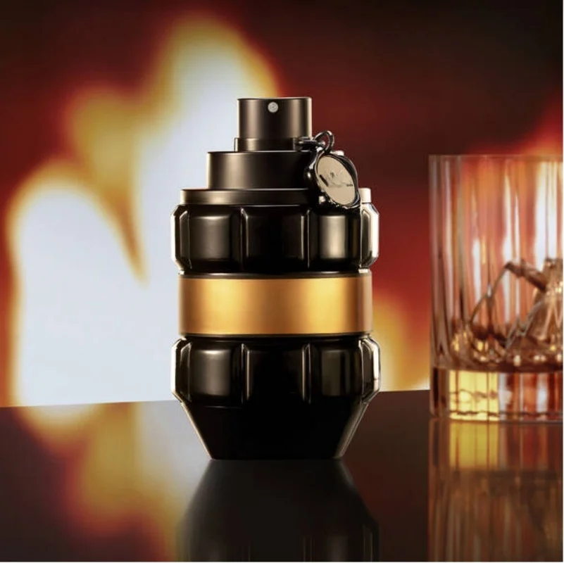 Spicebomb Extreme Viktor&Rolf a Warm Intense Men‘s Perfume with Lavender Tobacco and Vanilla
Spicebomb Extreme Viktor&Rolf a Warm Intense Men‘s Perfume with Lavender Tobacco and Vanilla