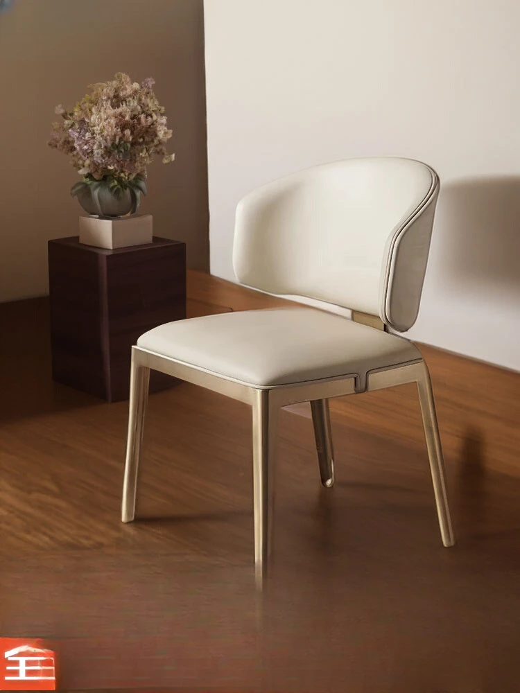 Italian light luxury leather dining chair, top layer of cowhide stainless steel designer chair, internet famous creative soft pa
Italian light luxury leather dining chair, top layer of cowhide stainless steel designer chair, internet famous creative soft pa