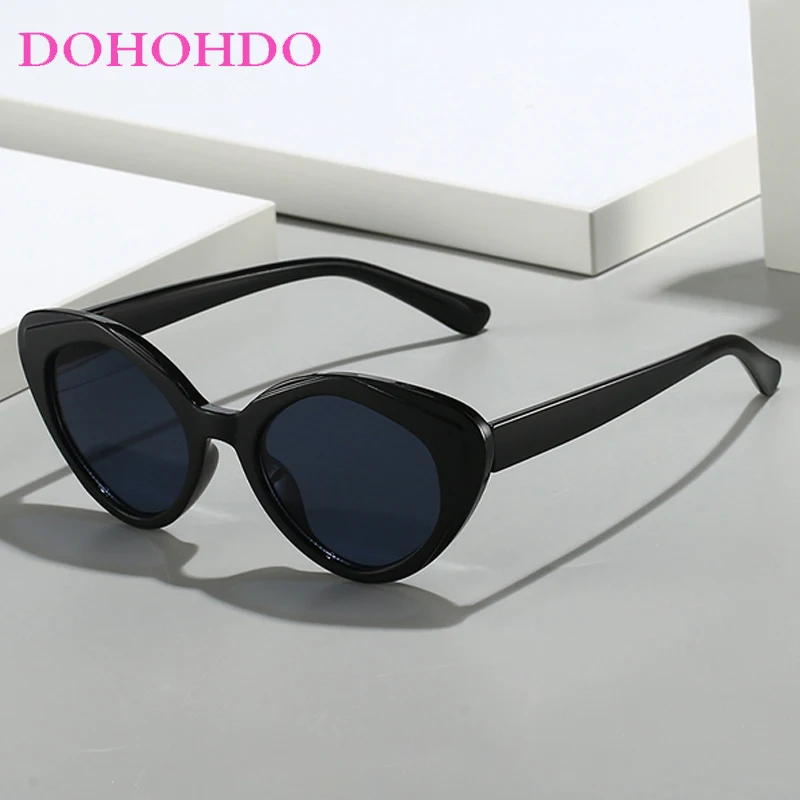 Vintage Luxury Cat Eye Outdoor Sunglasses Popular Retro Brand Designer Eyeglasses Summer Traveling Driving Shades UV400 Óculos
Vintage Luxury Cat Eye Outdoor Sunglasses Popular Retro Brand Designer Eyeglasses Summer Traveling Driving Shades UV400 Óculos
