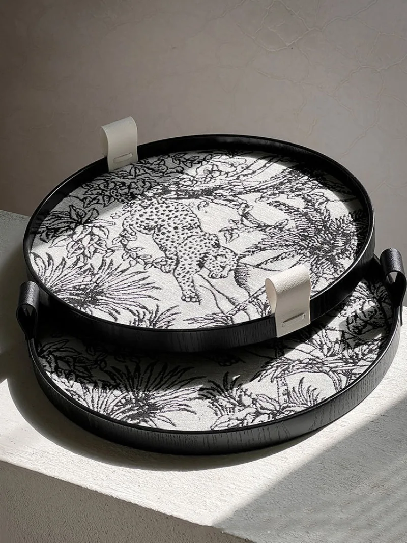 Light Luxury Round Storage Wooden Tray Bedroom Perfume & Cosmetic Storage Trays Aroma Jewelry Display Tray Home Decoration
Light Luxury Round Storage Wooden Tray Bedroom Perfume & Cosmetic Storage Trays Aroma Jewelry Display Tray Home Decoration