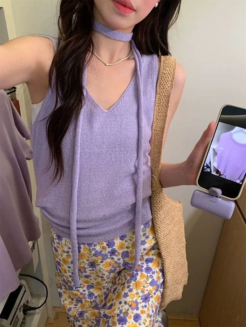 Chic Korean Style Women's Summer Slim Fit Sweet Strap Vest Top with Sash Casual Soft Knitted V-Neck Sleeveless Pure Color
Chic Korean Style Women's Summer Slim Fit Sweet Strap Vest Top with Sash Casual Soft Knitted V-Neck Sleeveless Pure Color