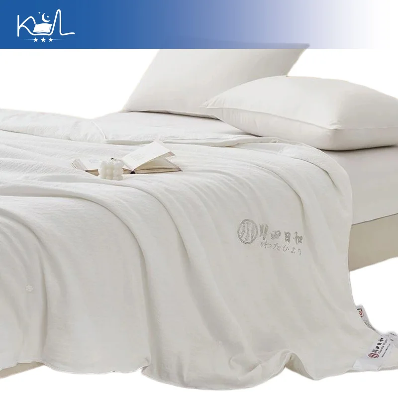 100% Mulberry Silk Quilt, Queen Size Washable Crinkled Gauze Cooling Blanket, Lightweight Breathable Duvet Insert , Gift Box
100% Mulberry Silk Quilt, Queen Size Washable Crinkled Gauze Cooling Blanket, Lightweight Breathable Duvet Insert , Gift Box