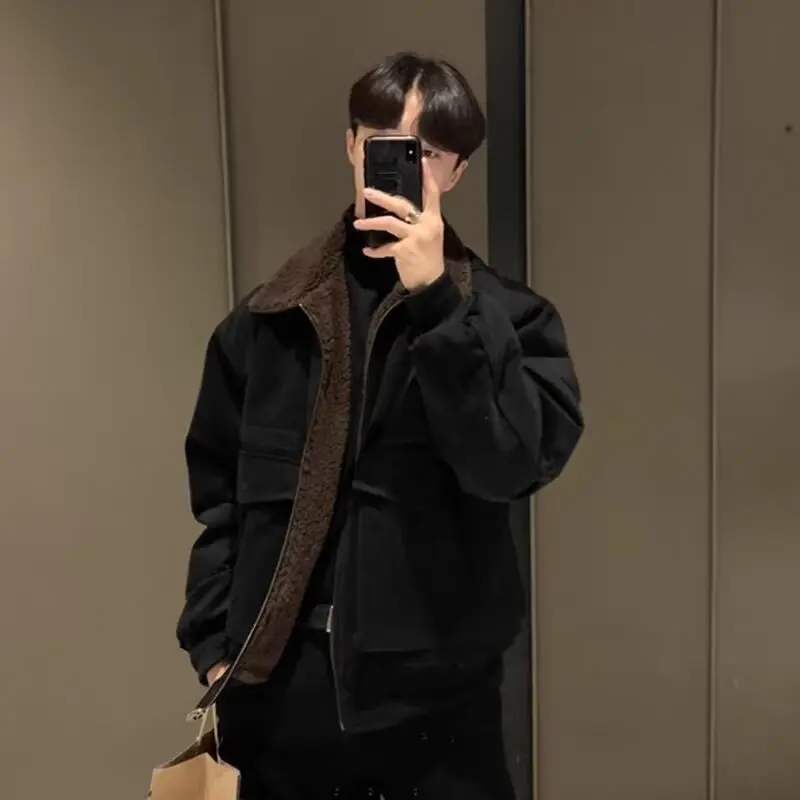 Винтажные мужские куртки-бомберы, утепленные флисовые куртки с меховым воротником, уличные свободные пальто с карманами на молнии, повседневное пальто Veste Homme
Винтажные мужские куртки-бомберы, утепленные флисовые куртки с меховым воротником, уличные свободные пальто с карманами на молнии, повседневное пальто Veste Homme