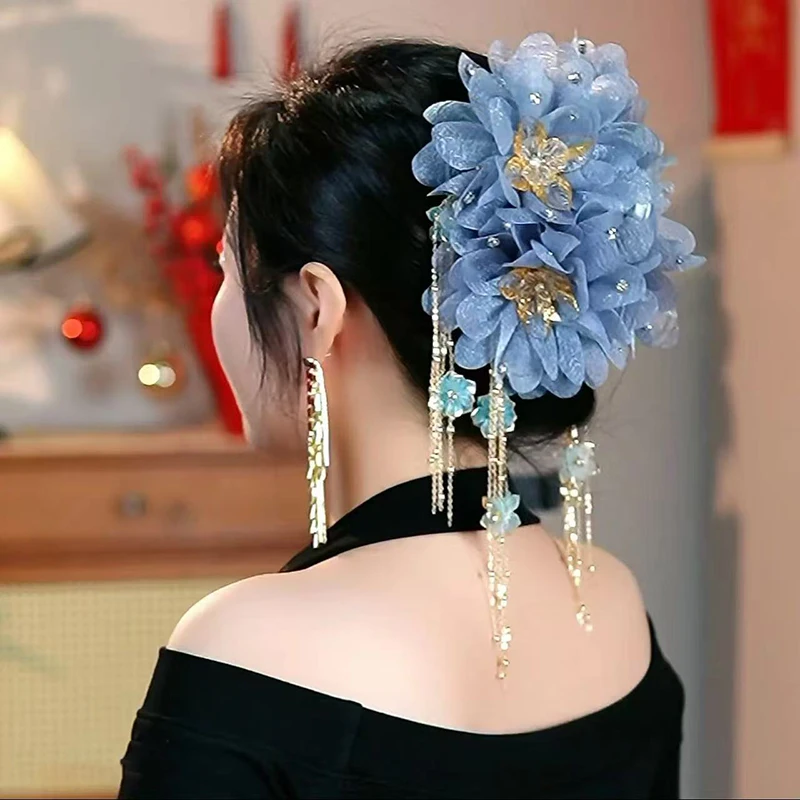 Versatile Flower Hair Clip Sequin Tassel Shark Clip For Women Girls Retro Hair Claw Elegant Flower Hair Accessories Gift
Versatile Flower Hair Clip Sequin Tassel Shark Clip For Women Girls Retro Hair Claw Elegant Flower Hair Accessories Gift