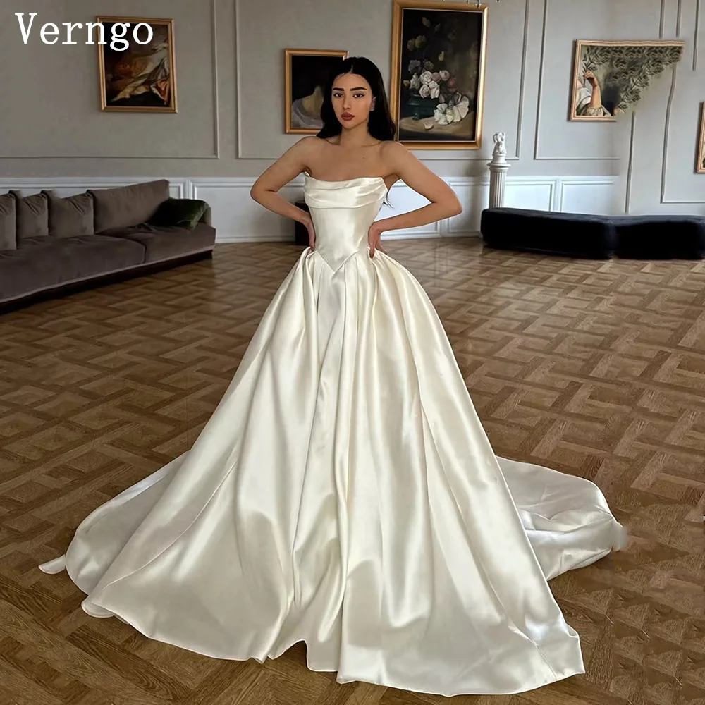 Verngo Simple Satin Wedding Dress Strapless A Line Bridal Gowns Sweap Train Modern Bride Dresses Customized
Verngo Simple Satin Wedding Dress Strapless A Line Bridal Gowns Sweap Train Modern Bride Dresses Customized