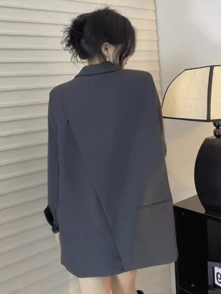 Повседневный свободный женский костюм-жакет в уличном стиле, весна-осень, новая корейская версия, универсальный, маленький размер, широкий спектр применения
Повседневный свободный женский костюм-жакет в уличном стиле, весна-осень, новая корейская версия, универсальный, маленький размер, широкий спектр применения