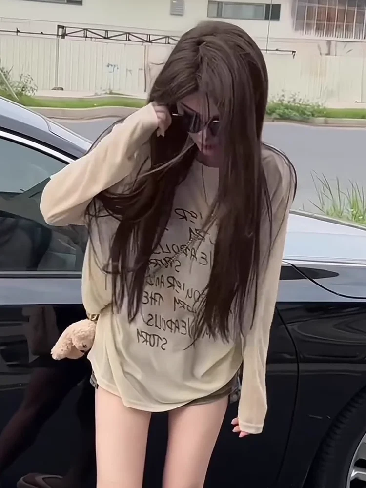 Thin Long Sleeve Letter Print T-Shirt Women's Summer Casual Loose Outerwear Top Slimming See-through Cover-up Fashionable Sun...
Thin Long Sleeve Letter Print T-Shirt Women's Summer Casual Loose Outerwear Top Slimming See-through Cover-up Fashionable Sun...