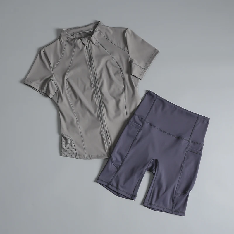 Running suits for women morning jogging suits for summer professional five-point pants jumping suits thin quick-drying
Running suits for women morning jogging suits for summer professional five-point pants jumping suits thin quick-drying