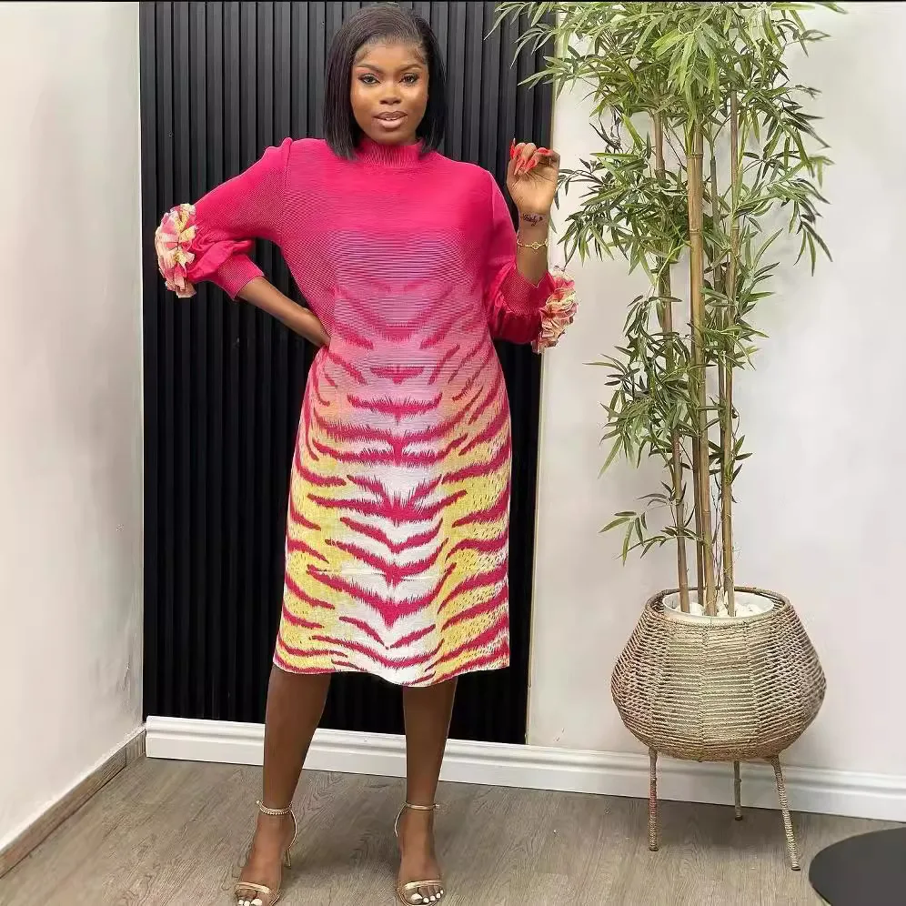 2025 New Top Quality ISSEYS MIYAKES Pleated Round Neck Embroidered Long Sleeve Round Neck Printed Dresses for Women
2025 New Top Quality ISSEYS MIYAKES Pleated Round Neck Embroidered Long Sleeve Round Neck Printed Dresses for Women