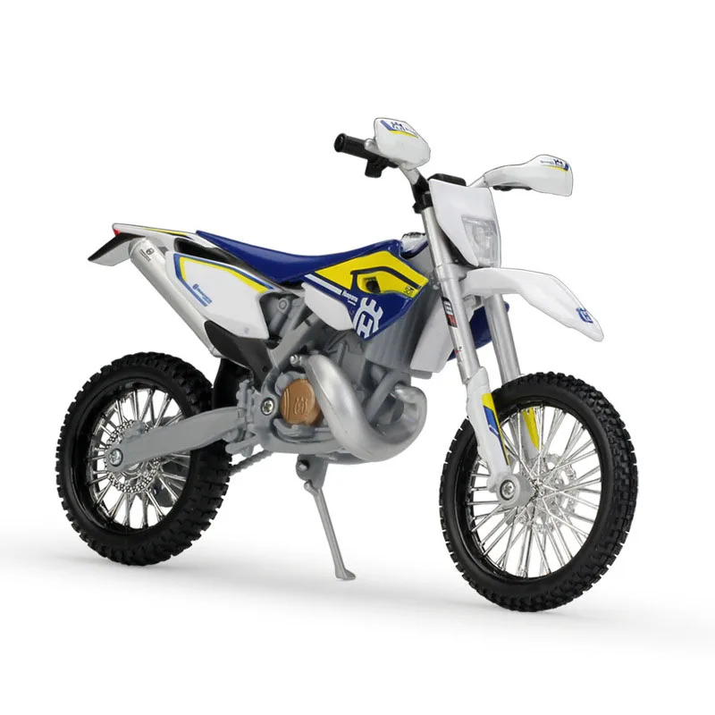 Maisto 1:12 KX 450F Husqvarna FE 501 SUZUKI V-Strom R1250GS Green Die Cast Vehicles Collectible Hobbies Motorcycle Model Toys
Maisto 1:12 KX 450F Husqvarna FE 501 SUZUKI V-Strom R1250GS Green Die Cast Vehicles Collectible Hobbies Motorcycle Model Toys