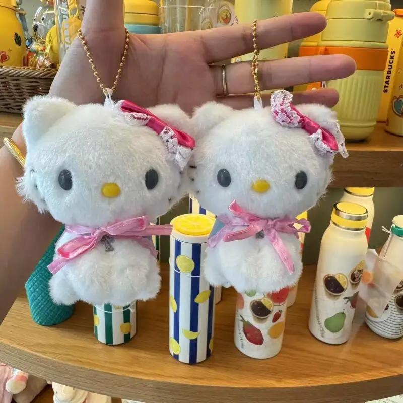 Sanrio Kawaii Charmmy Kitty Pink Border Cloak Red Bow White Plush Keychain Girl Office Decorative Healing Items Backpack Charm
Sanrio Kawaii Charmmy Kitty Pink Border Cloak Red Bow White Plush Keychain Girl Office Decorative Healing Items Backpack Charm