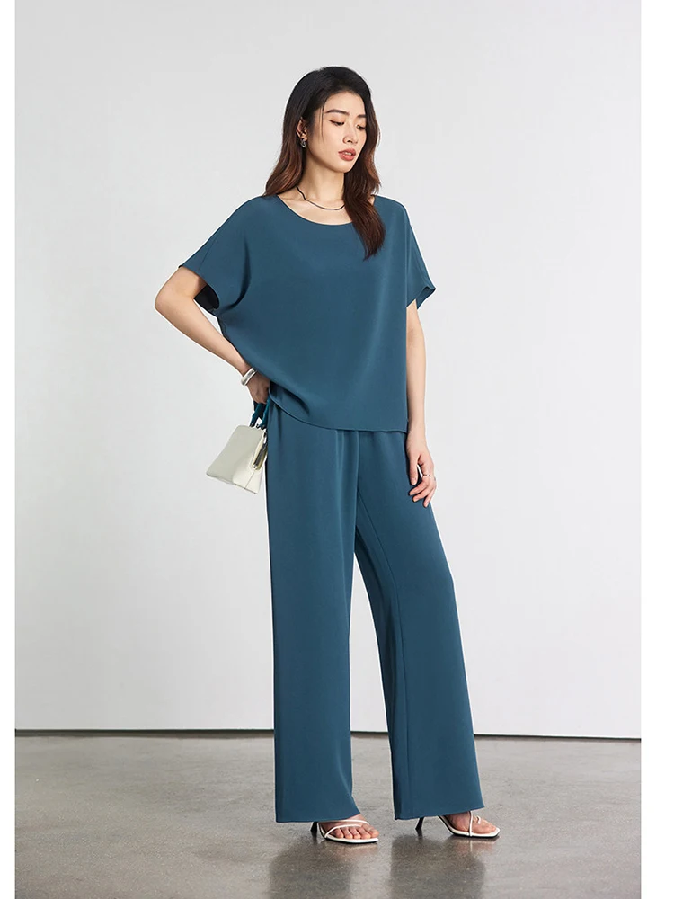 Ningxia Yijian Three Acetic Acid ROW Minimalist Airy Pants round Neck Top Wide Leg Pants Set Women's Fashion Spring Outfit
Ningxia Yijian Three Acetic Acid ROW Minimalist Airy Pants round Neck Top Wide Leg Pants Set Women's Fashion Spring Outfit