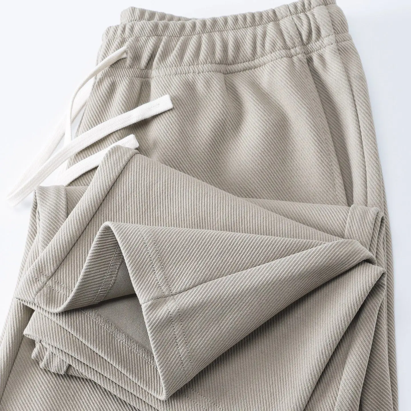 Spring Autumn 420g Men's Loose Sports Pants Straight Leg Knitted ey Casual Trousers Youthful Sle Comfortable Fit
Spring Autumn 420g Men's Loose Sports Pants Straight Leg Knitted ey Casual Trousers Youthful Sle Comfortable Fit