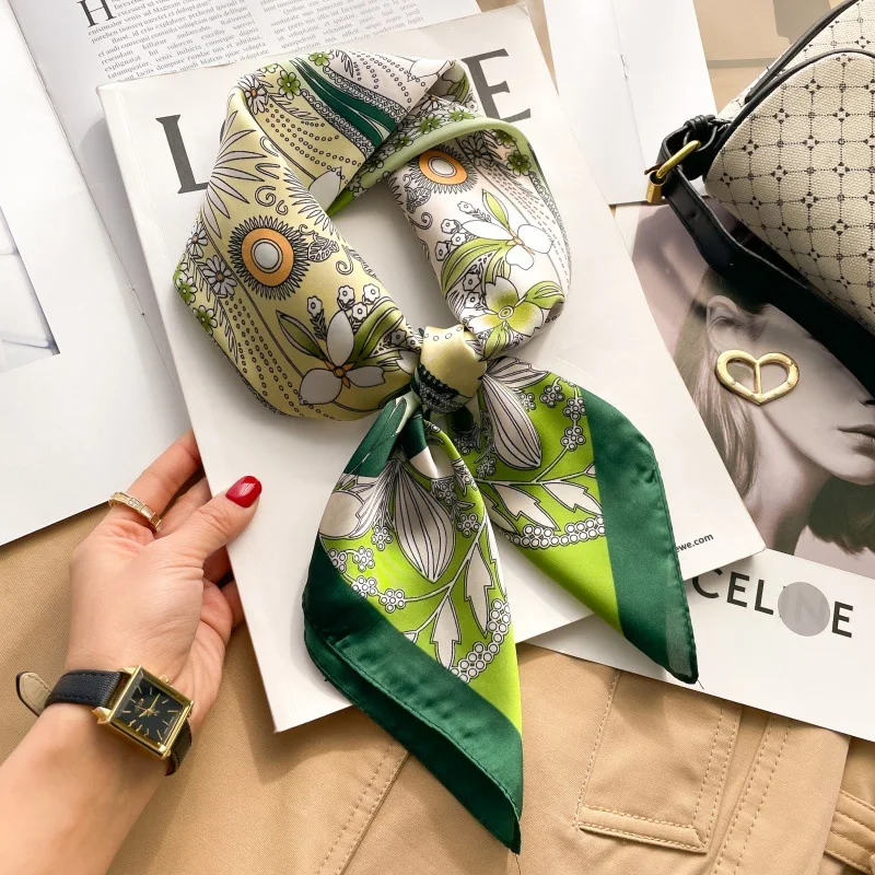New Literary and Artistic Women's Versatile Decoration Matching Shirt Fashion High Sense Simulation Silk Scarf
New Literary and Artistic Women's Versatile Decoration Matching Shirt Fashion High Sense Simulation Silk Scarf