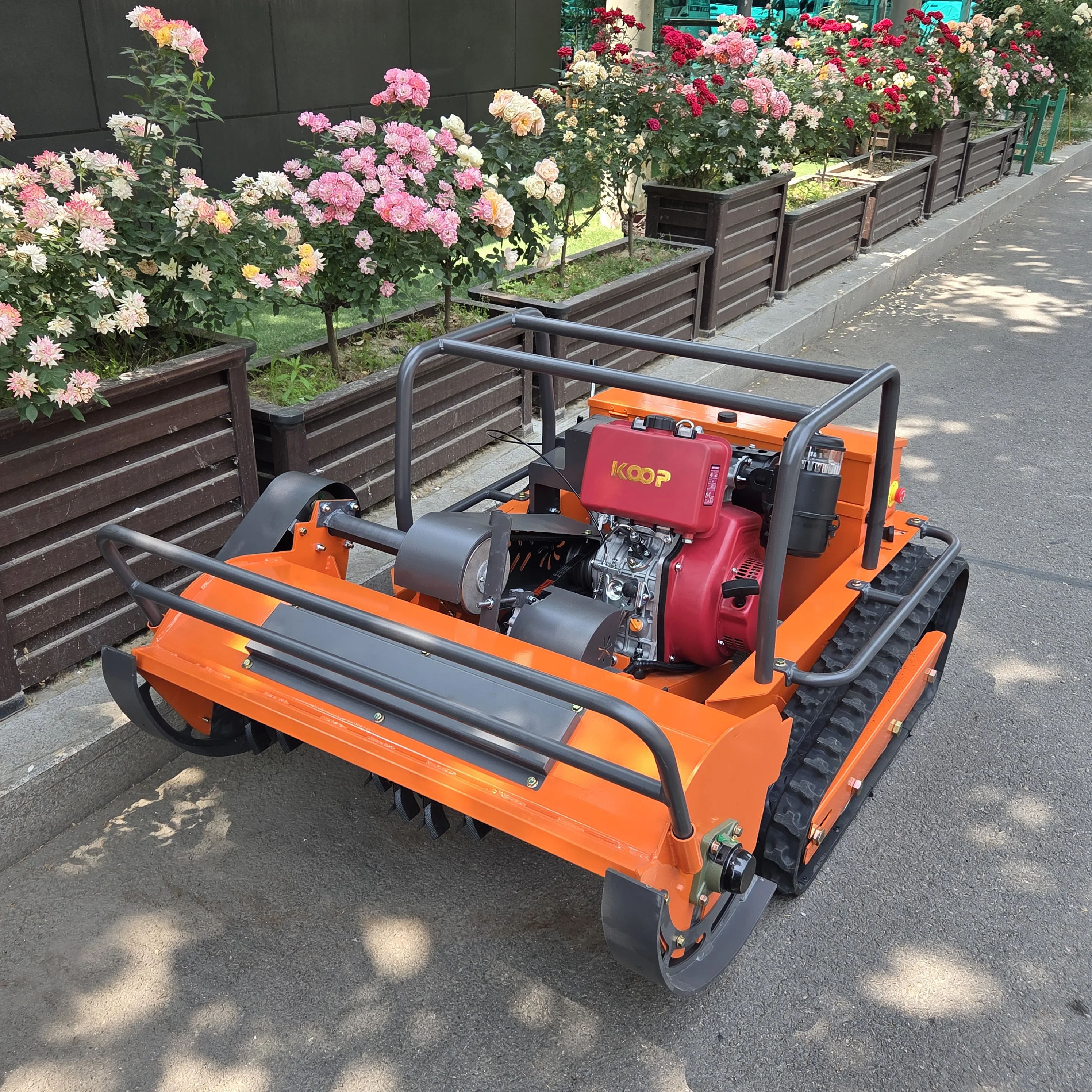 Diesel-Powered All-Terrain Mower with Industrial-Grade Remote Control — Ideal for Mountainous Terrain and Climbing Vegetation
Diesel-Powered All-Terrain Mower with Industrial-Grade Remote Control — Ideal for Mountainous Terrain and Climbing Vegetation