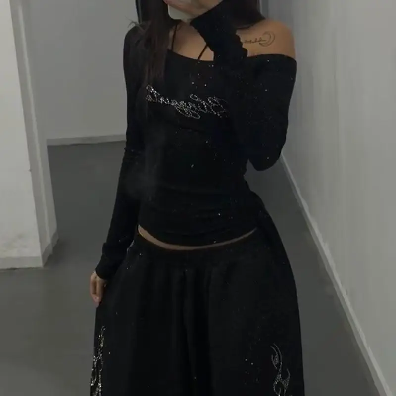 Y2k American Harajuku Black Gothic Hot Diamond Long-Sleeved Off-Shoulder Women's Hip-Hop Jazz Strap Slim Fashion Casual Top
Y2k American Harajuku Black Gothic Hot Diamond Long-Sleeved Off-Shoulder Women's Hip-Hop Jazz Strap Slim Fashion Casual Top