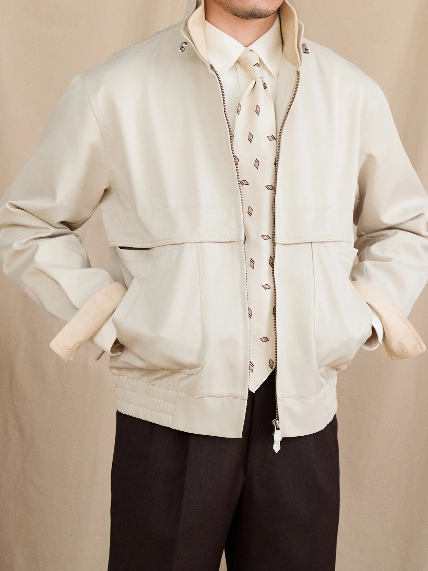 Mr. Deer Tee's Autumn Winter Suede Casual Stand Collar Jaet Color Blo Lightweight Commute Slim Fit Faionable Men's Coat
Mr. Deer Tee's Autumn Winter Suede Casual Stand Collar Jaet Color Blo Lightweight Commute Slim Fit Faionable Men's Coat