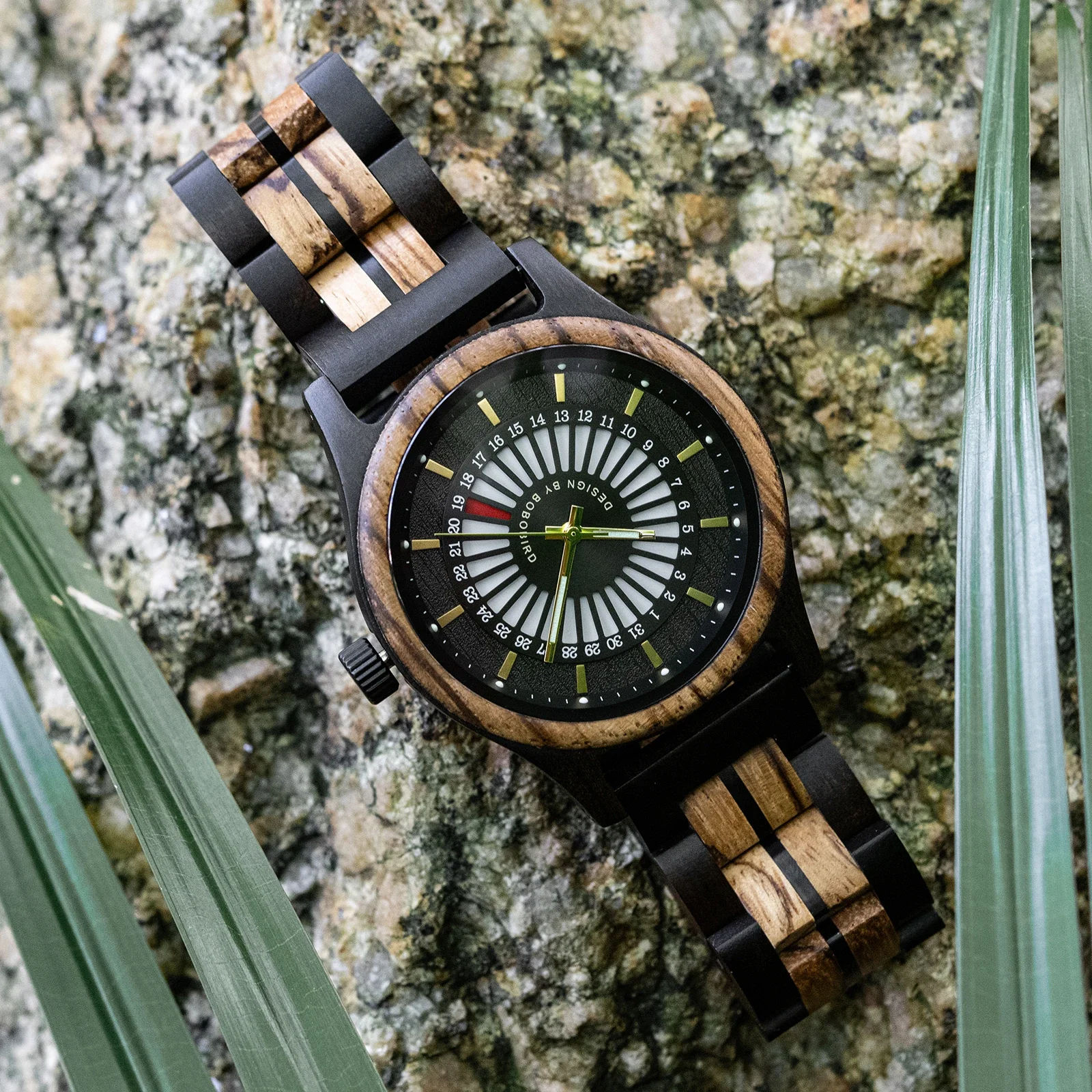 BOBOBIRD Wood Quartz Watch Men's Original Designs Wristwatch Clock Date Luxury Watches Valentine's Day Men's Gifts 2025 New
BOBOBIRD Wood Quartz Watch Men's Original Designs Wristwatch Clock Date Luxury Watches Valentine's Day Men's Gifts 2025 New