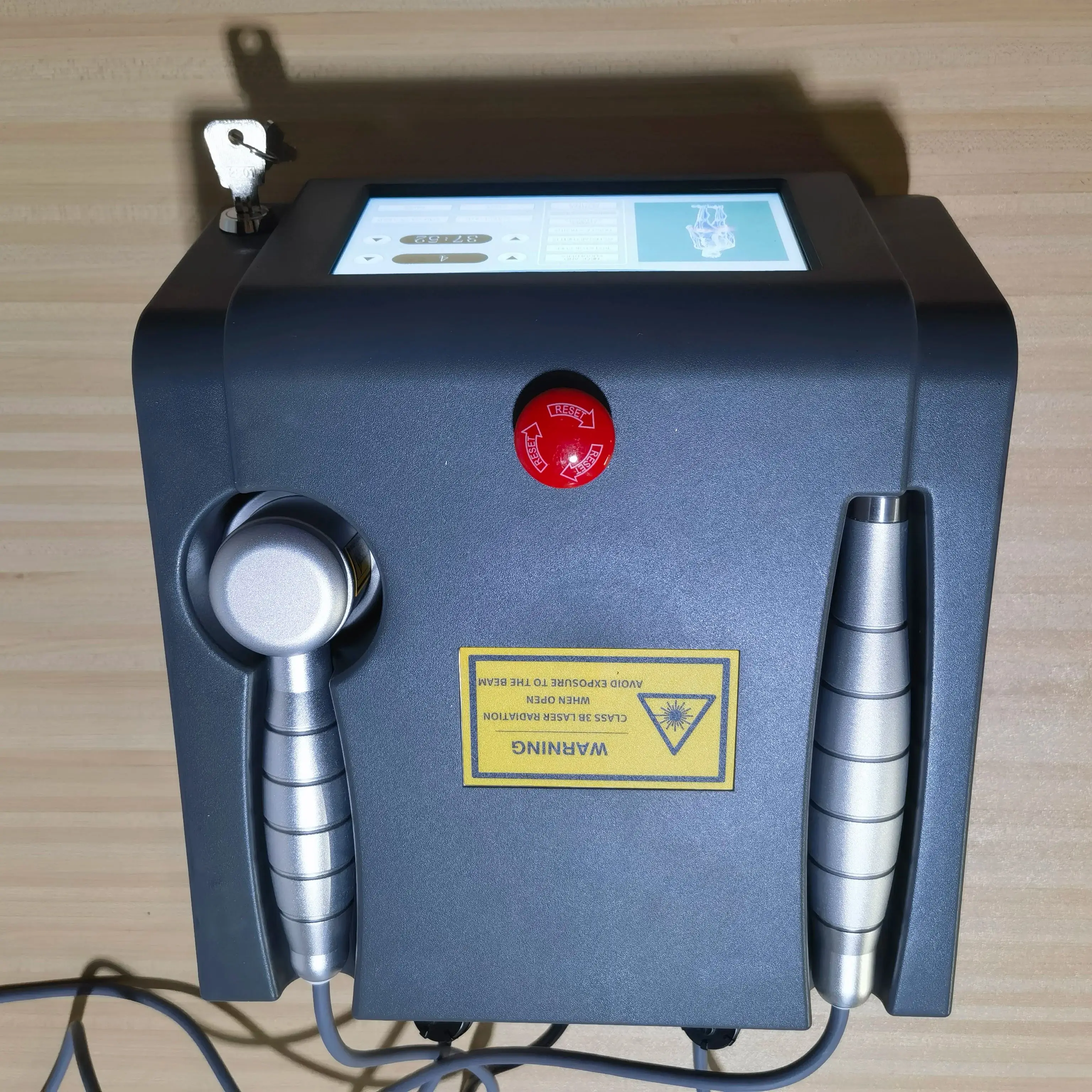 HLKGO Professional LLLT Therapy Device 1055mW Dual 808nm & 650nm Wavelengths for Muscle/Joint/Nerve Pain Relief
HLKGO Professional LLLT Therapy Device 1055mW Dual 808nm & 650nm Wavelengths for Muscle/Joint/Nerve Pain Relief