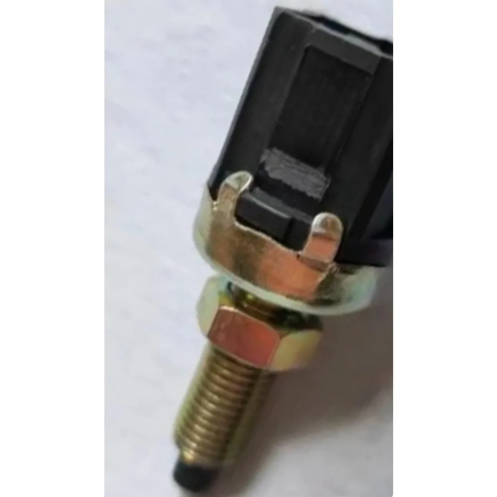 Genuine Brake Lamp Clutch Sensor Switch Replacement Part for Geely for Emgrand EC715 718 Gleagle Vision GC7 haijingSC7 Brand New
Genuine Brake Lamp Clutch Sensor Switch Replacement Part for Geely for Emgrand EC715 718 Gleagle Vision GC7 haijingSC7 Brand New