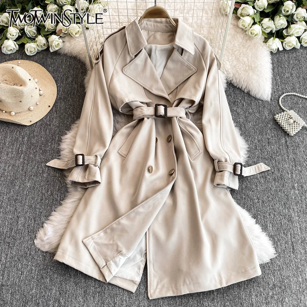 TWOTWINSTYLE однотонные утягивающие темпераментные пальто для женщин с лацканами и длинными рукавами, шикарное пальто с карманами, женская мода, новинка KJA541733
TWOTWINSTYLE однотонные утягивающие темпераментные пальто для женщин с лацканами и длинными рукавами, шикарное пальто с карманами, женская мода, новинка KJA541733