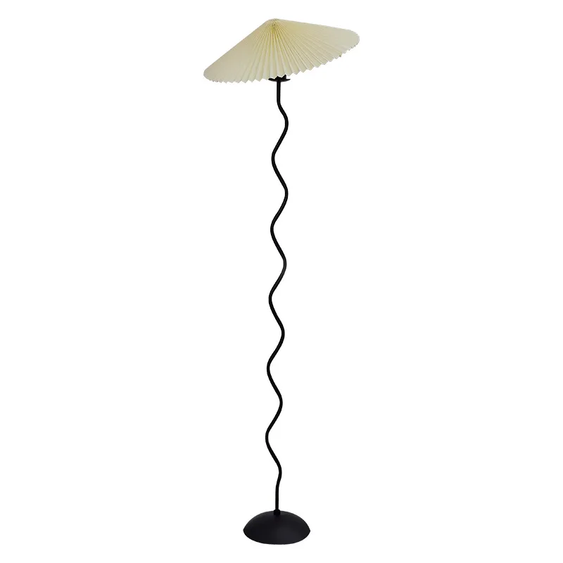 Medieval pleated lamp Japanese living room sofa lamp Nordic simple modern bedroom bedside warm atmosphere floor lamp
Medieval pleated lamp Japanese living room sofa lamp Nordic simple modern bedroom bedside warm atmosphere floor lamp
